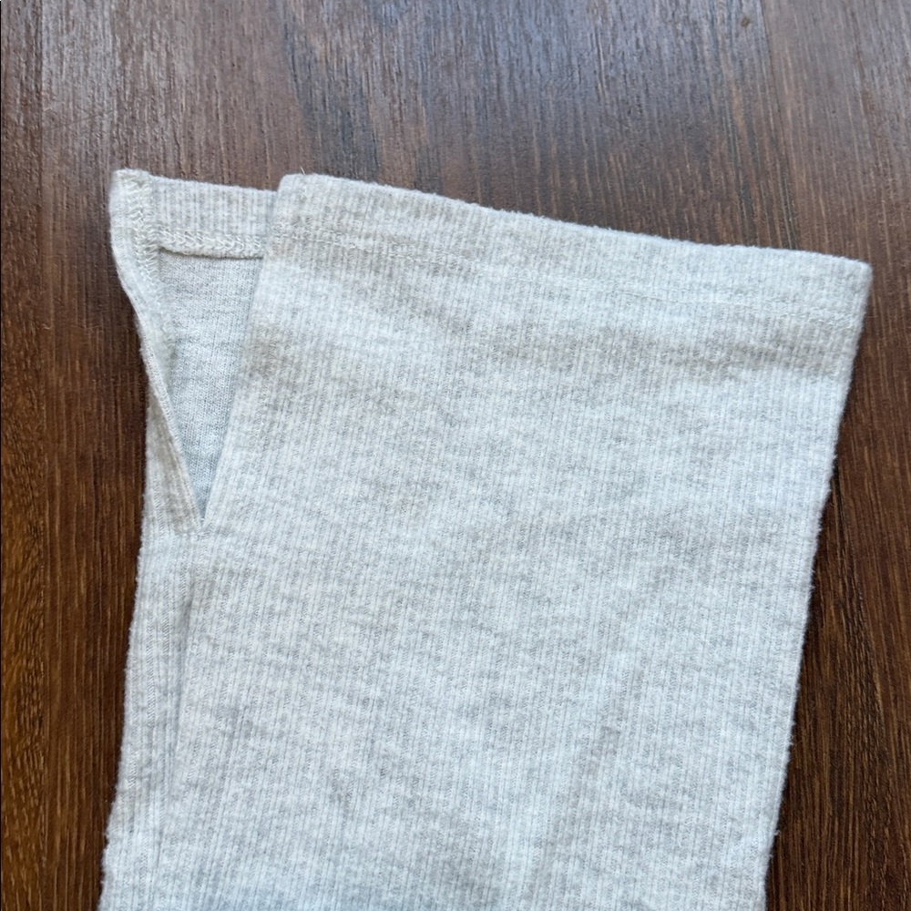 Old Navy Ribbed Gray Lounge Set - Picture 4 of 4